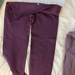 Size large Gaiam plum leggings. Seamless. Great workout or lounge legging.